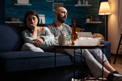 La manía molesta de cada signo del zodíaco en la pareja: ¿cuál es la tuya?