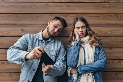 ¿Cómo son los hombres celosos según su signo? Descubre su rollo emocional